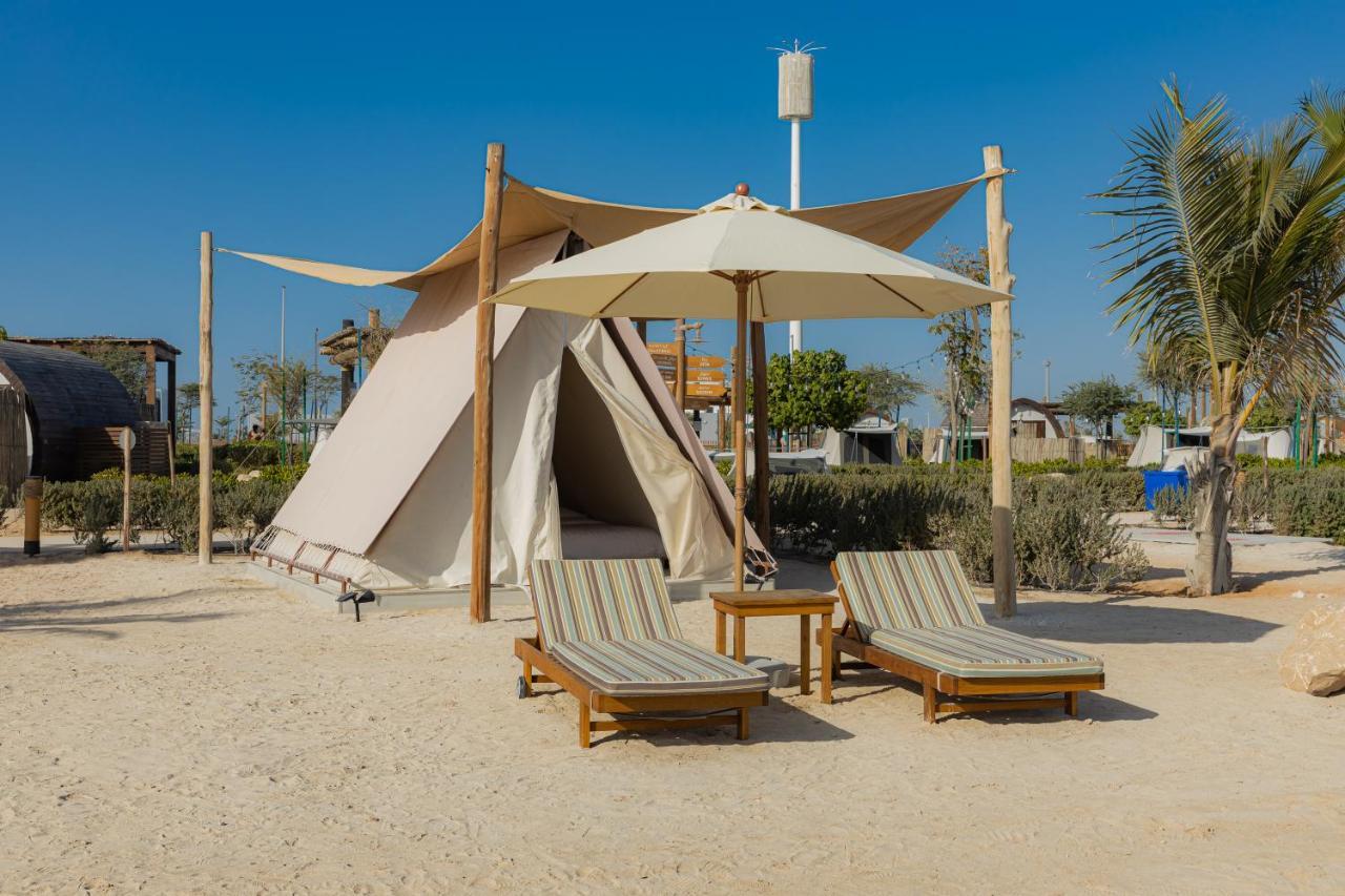Hotel Bab Al Nojoum Hudayriyat Camp Abu Dhabi Exterior foto