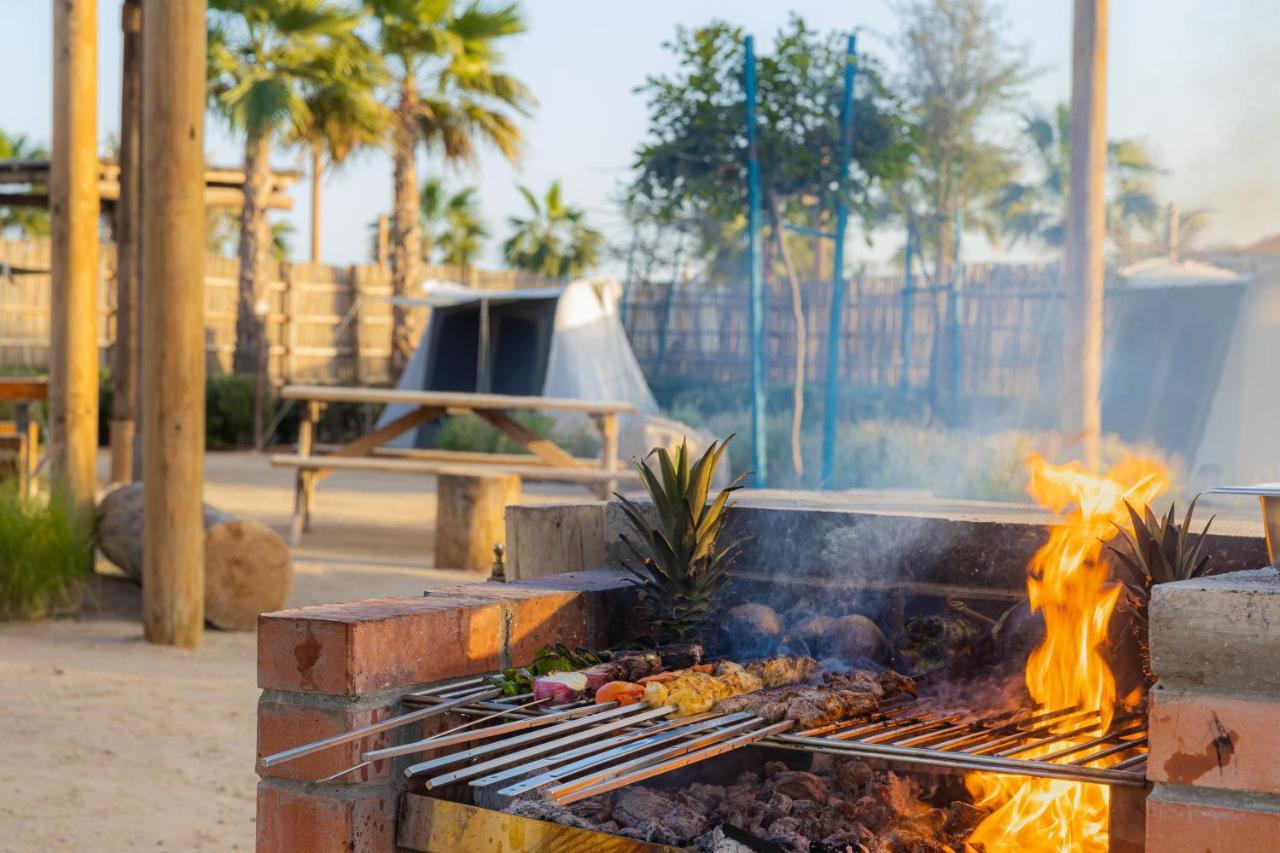 Hotel Bab Al Nojoum Hudayriyat Camp Abu Dhabi Exterior foto