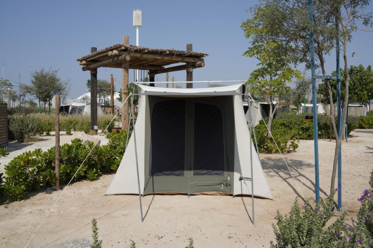 Hotel Bab Al Nojoum Hudayriyat Camp Abu Dhabi Exterior foto